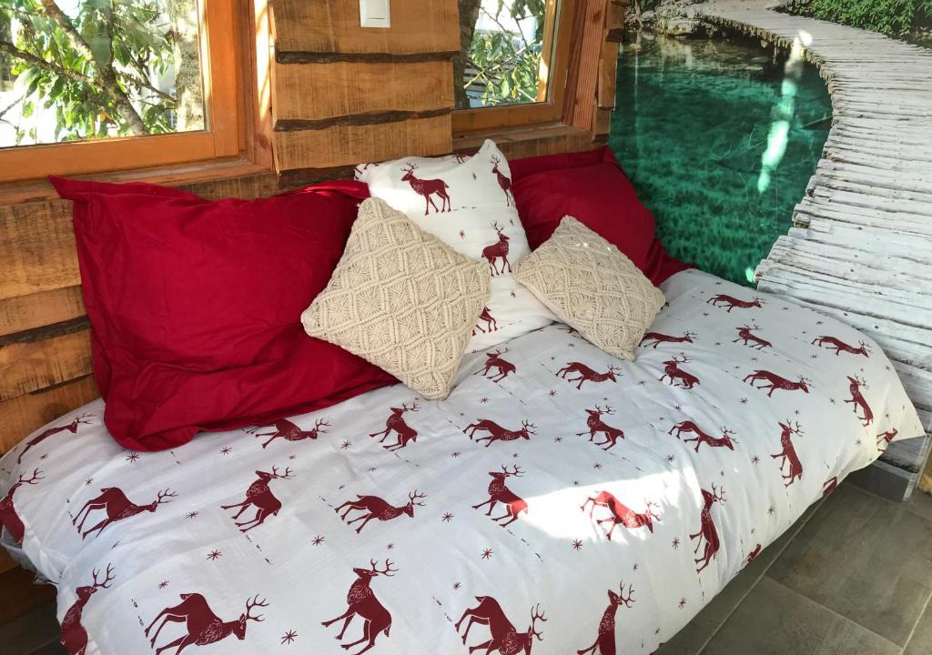 La Capelle Other | Cabane du hérisson