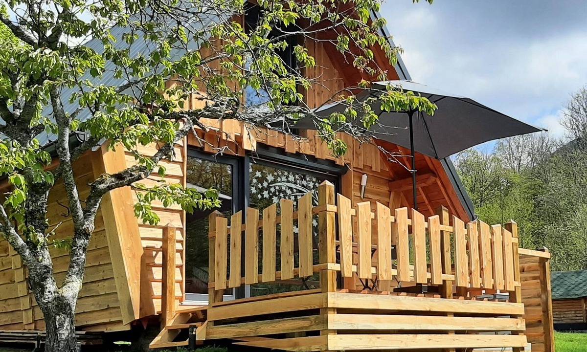 Ferdrupt Ski Chalet | Cabane du Trappeur - Private Jacuzzi Spa, panoramic terrace & nature