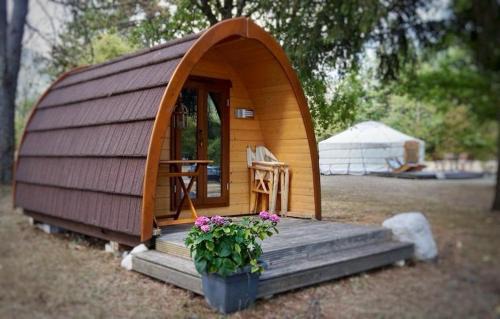 Champfromier Other | Cabane en bois POD 1