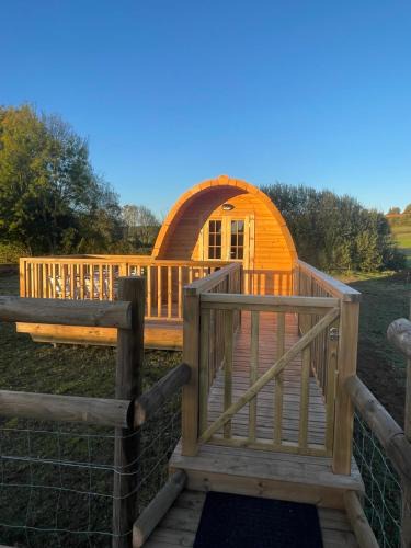 Domfront-en-Champagne Ski Chalet | Cabane Pod1