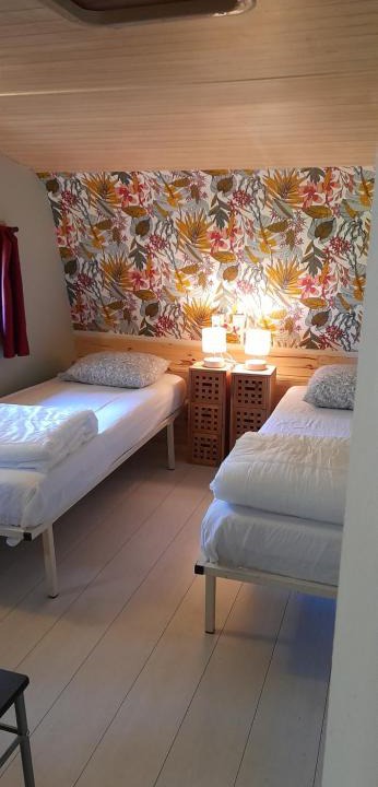 Camurac Other | Cabane randonneur au camping