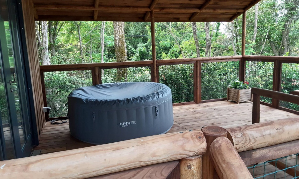 Meschers-sur-Gironde Ski Chalet | Cabane Vue Mer & SPA à Bulles