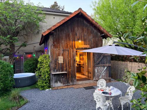Pau-Sud Ski Chalet | Cabanon Historique avec Jacuzzi Privé & Jardin - Pau