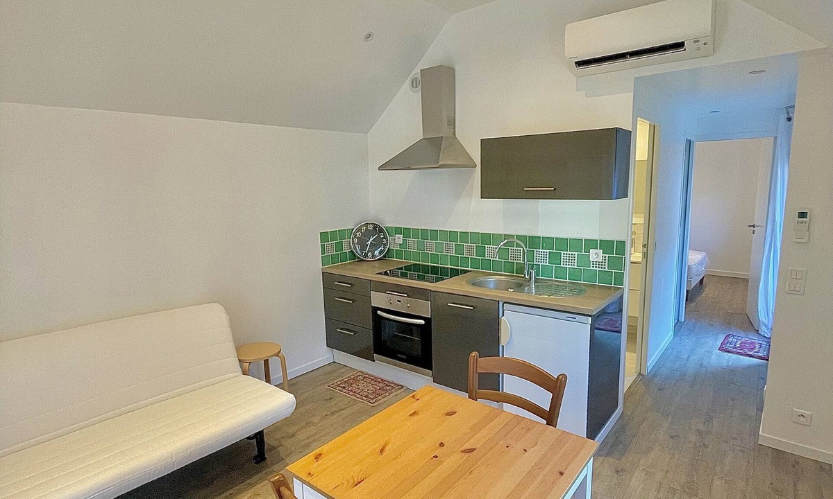 Louannec House | Cabatous: small stone house