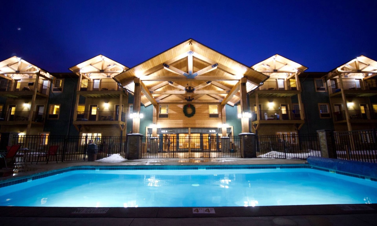 Cadillac Hotel | Caberfae Peaks Ski & Golf Resort