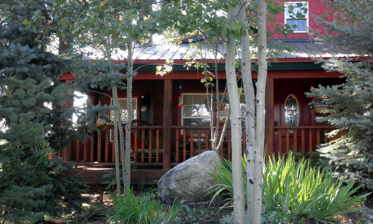 McCall House | Cabernet Cottage - Your McCall Adventure Basecamp