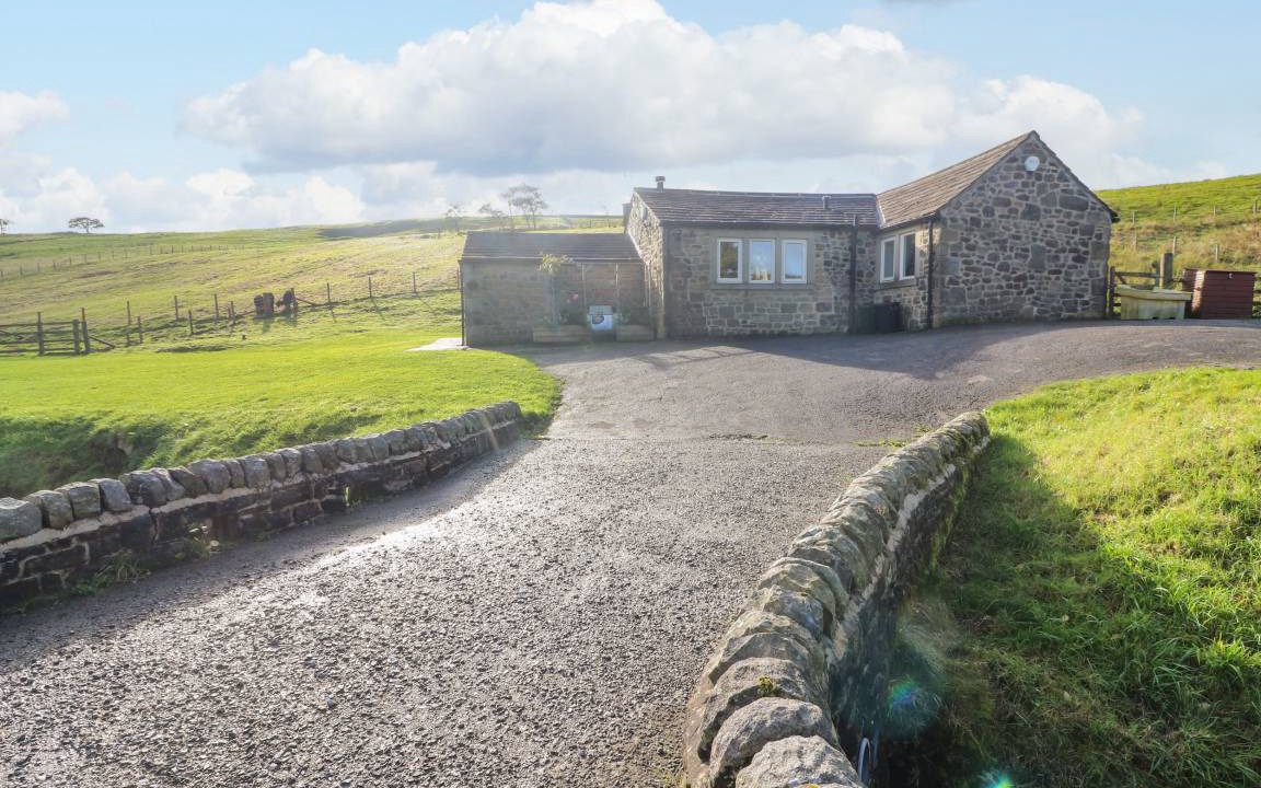 Sutton-in-Craven Cottage | Cabin ∙ 1 bedroom ∙ 2 guests