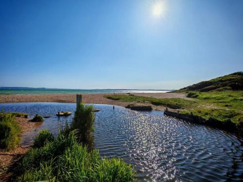 Netley Resort | Cabin 100