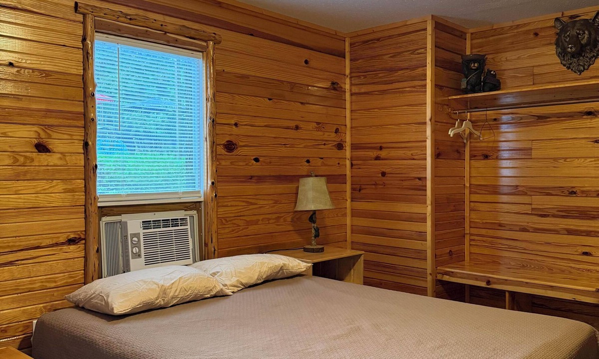 Steelville Cabin | Cabin 16A on Meramec River - Duplex Unit