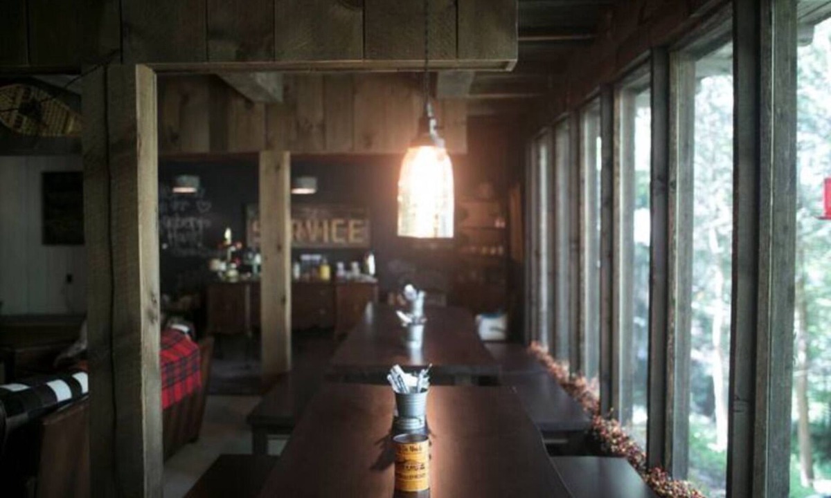 Waterbury Cabin | Cabin 2 Austrian Chalet