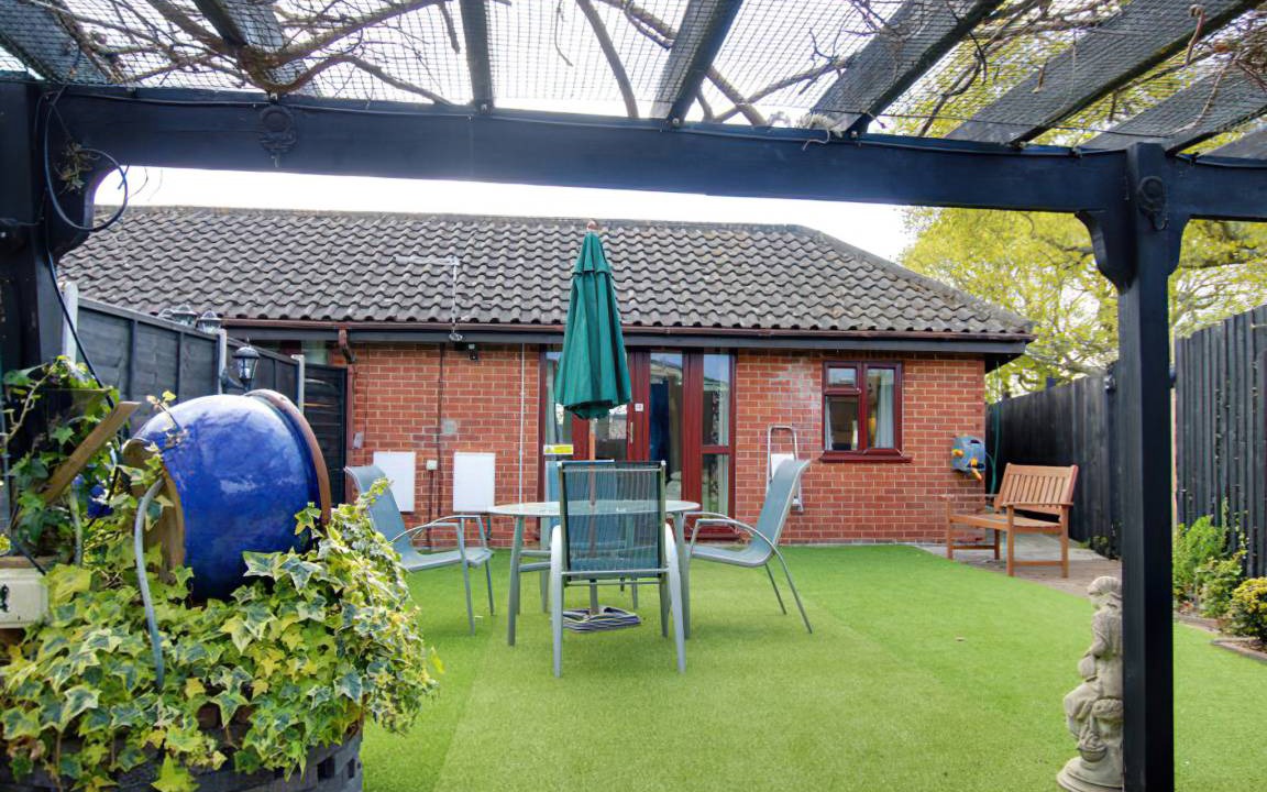 Netley Cottage | Cabin ∙ 2 bedrooms ∙ 4 guests