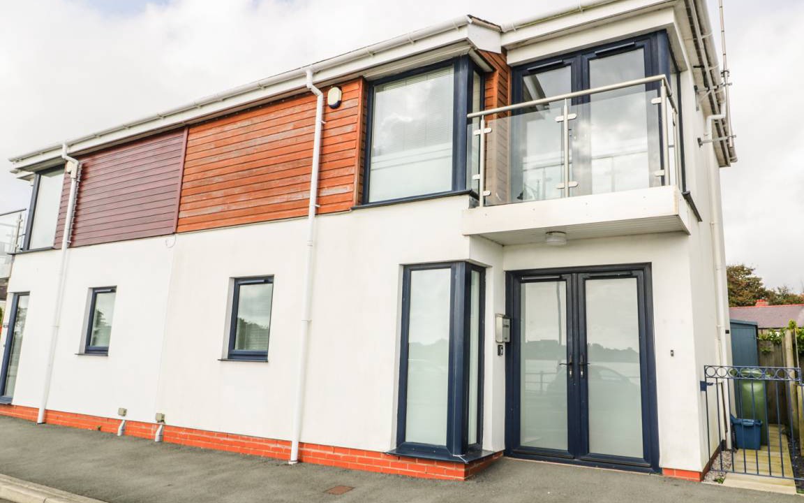 Rhyd-y-clafdy Cottage | Cabin ∙ 2 bedrooms ∙ 5 guests