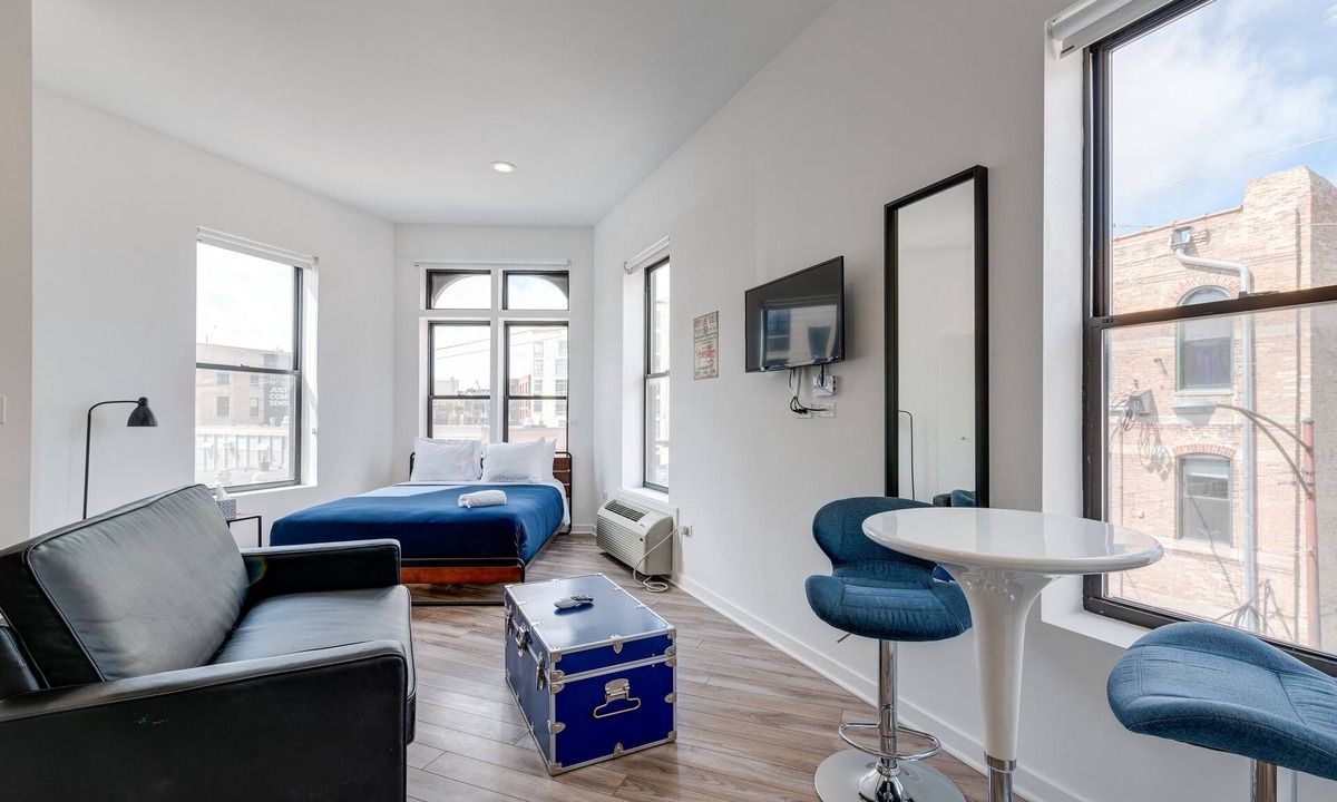 River West Apartment | Cabin 201 by 747 Lofts