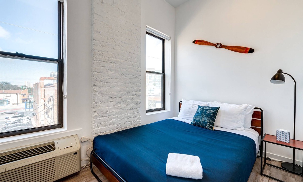 River West Apartment | Cabin 202 by 747 Lofts