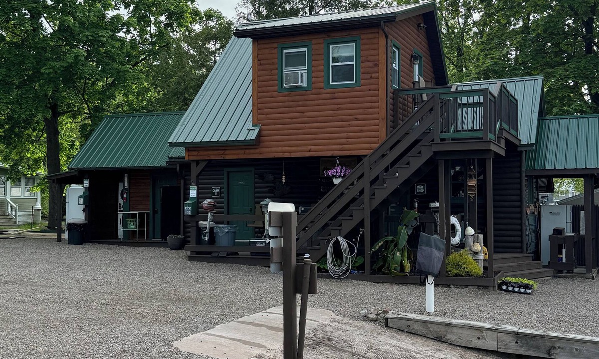 North Bay Cabin | Cabin 5 - Three Pines Lodging & Marina - Waterfront Nightly Rental