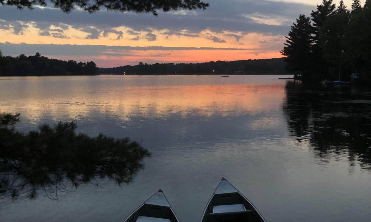 Port Carmen Cabin | Cabin #6 - sunset views over Lake Cecebe