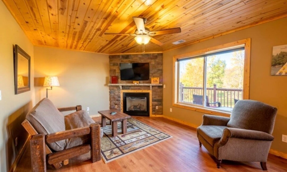 Isle Resort | Cabin 7 with beacutiful lakeviews