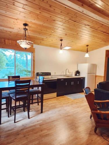 Nevis House | Cabin 9 | Gateway