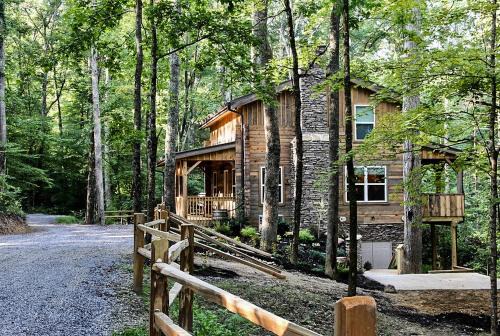 Walland Ski Chalet | Cabin at Walland Forest