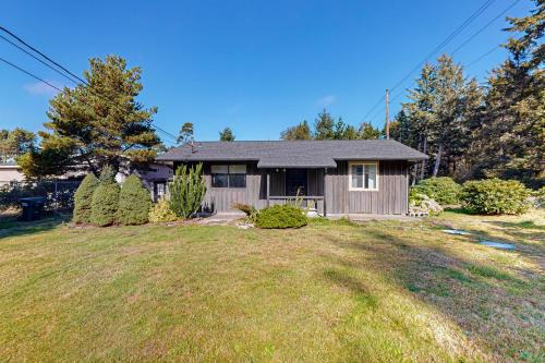 Long Beach House | Cabin by the Sea