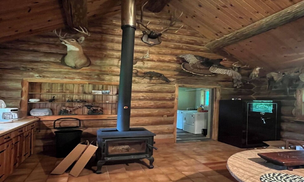 Alma Apartment | Cabin in Alma with fireplace