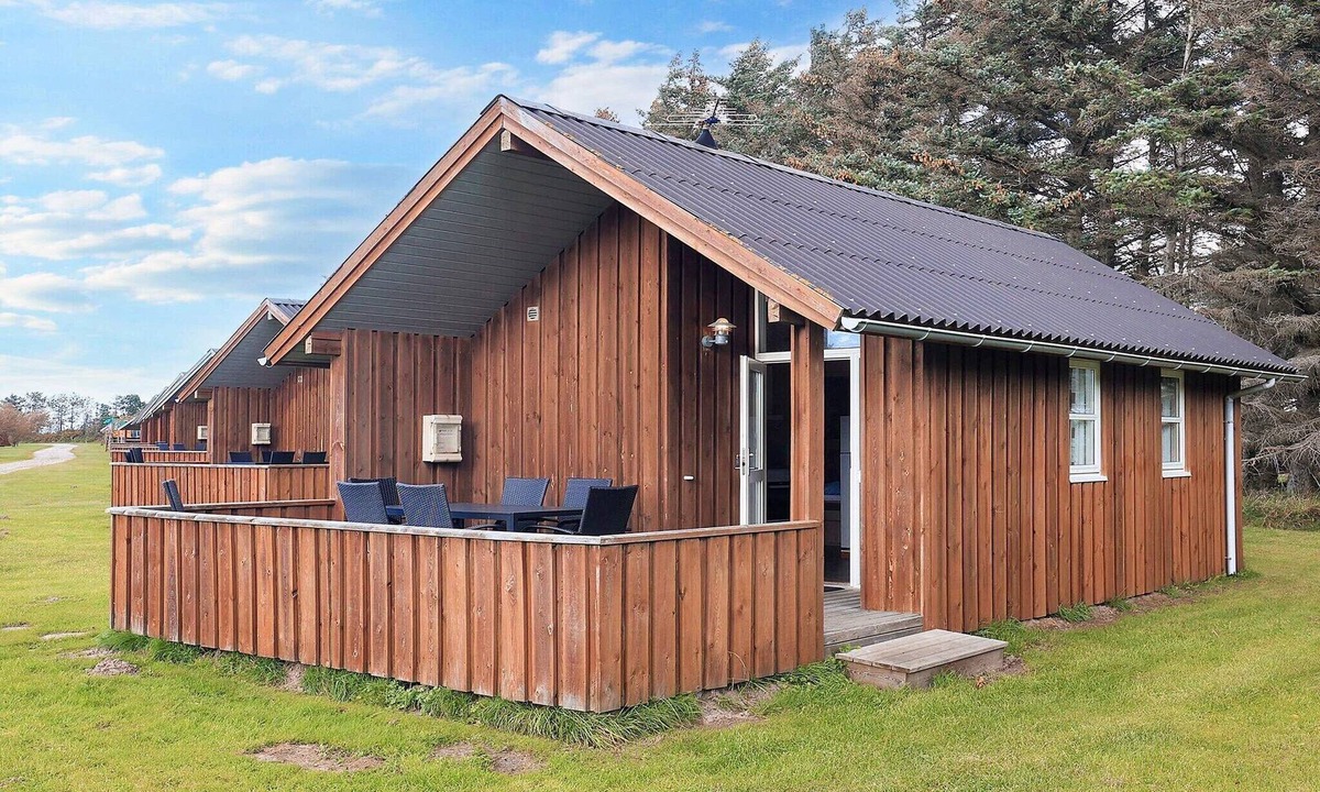 Nr. Lyngby House | Cabin in camping resort with heating