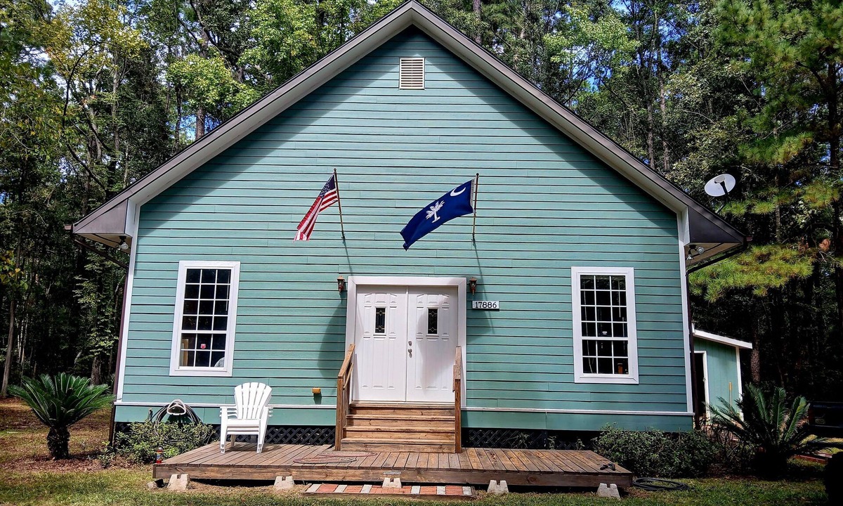 Pineland House | Cabin in the woods at Stokes Bluff