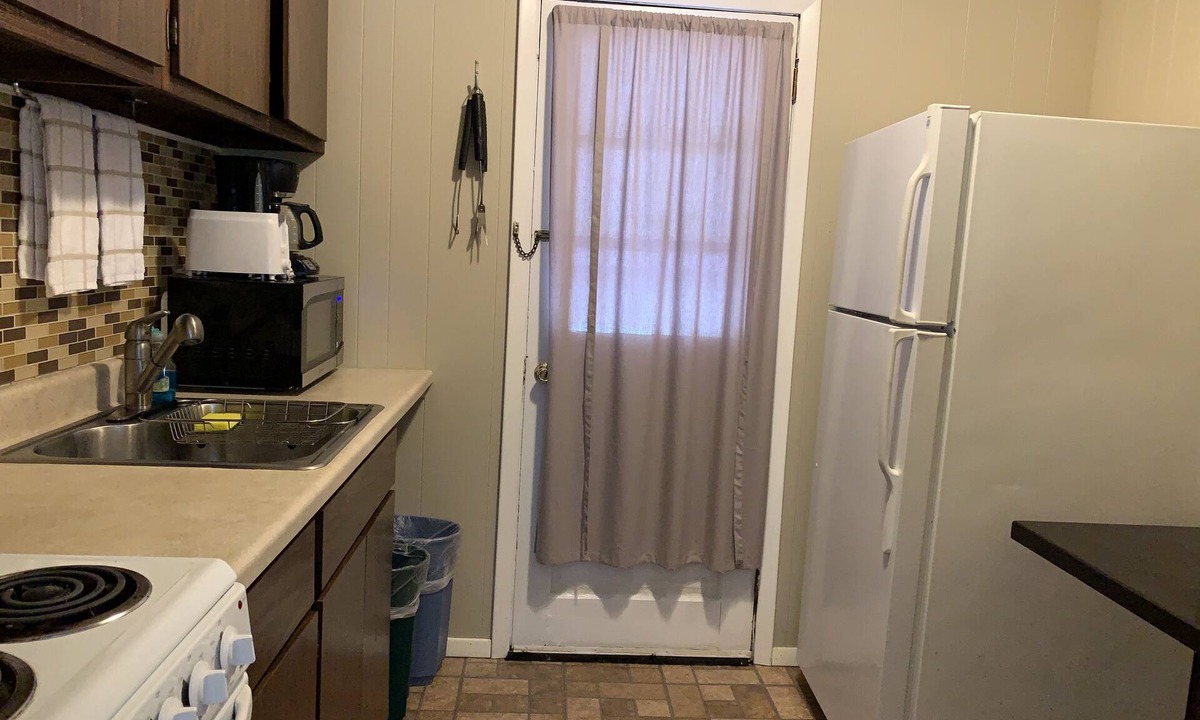 Big Indian Apartment | Cabin-like Studio Motel Suite