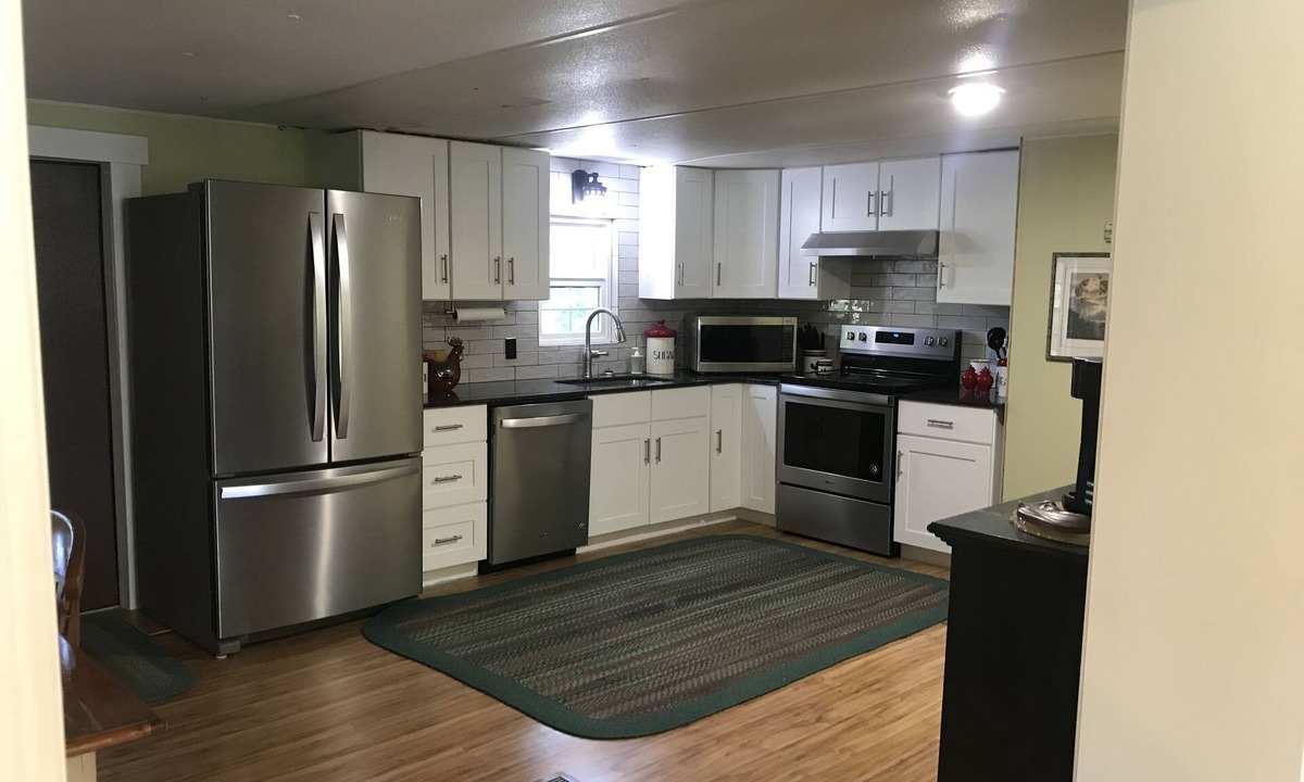 Scranton Cabin | Cabin on Lake Shoal Bay