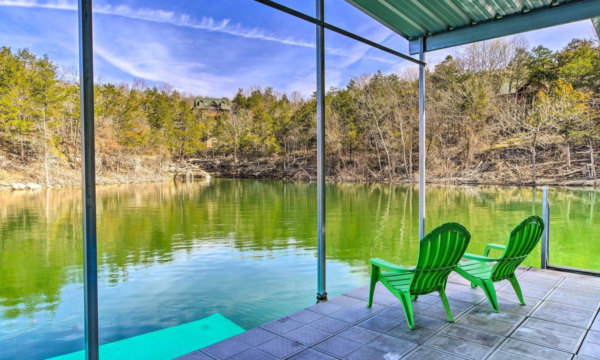 Shell Knob Cottage | Cabin Retreat on Table Rock Lake w/Fire Pit!