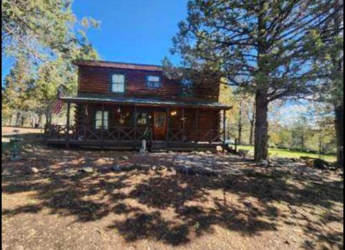 Canby Villa | Cabin Retreat