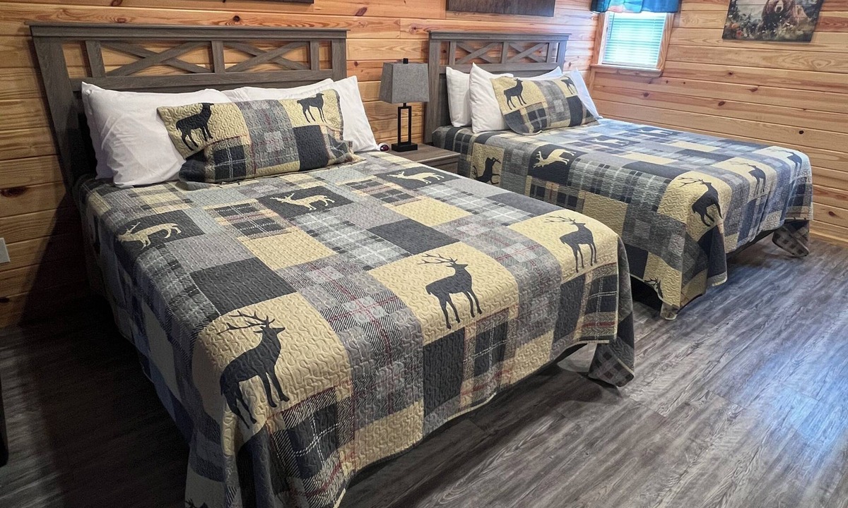Paige Cabin | Cabin Unit 1 of 6 in amazing Paige with AC, WiFi