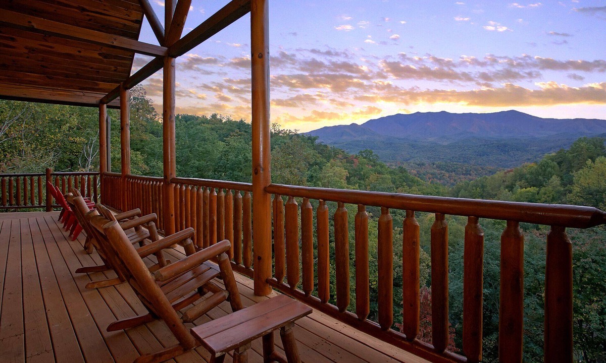 Gatlinburg Cabin | Cabin w/Private Pool-Theater-Mountain View-Game Room