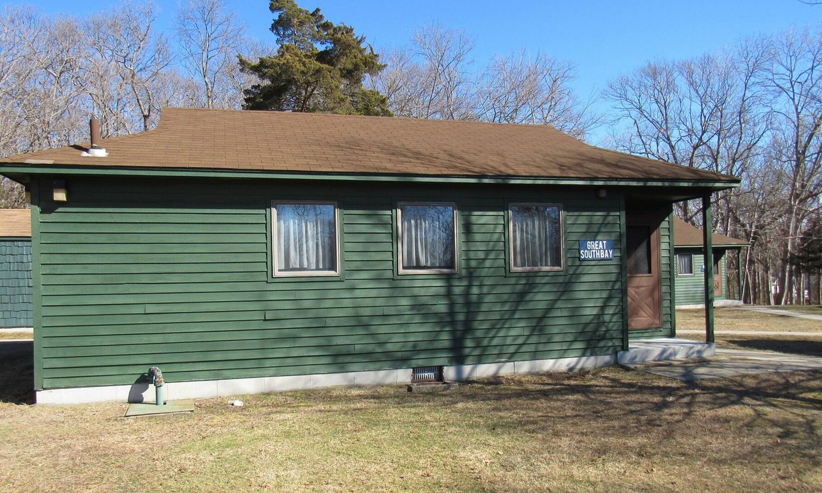 Wading River Cabin | Cabin with access to LI Sound