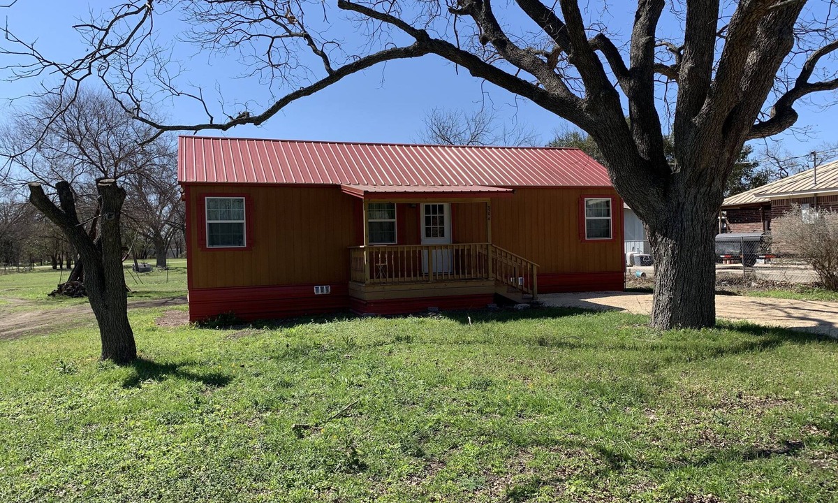 Camp Wood Cabin | Cabin with Deck . Close Nueces River