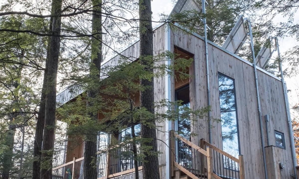 Eastman Cabin | Cabin Zoobox 68 Summa