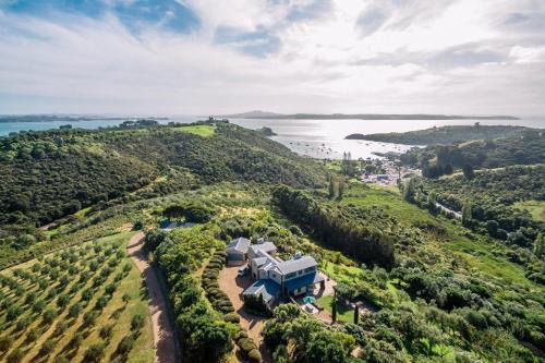 Oneroa Villa | Cable Bay Luxury Villa