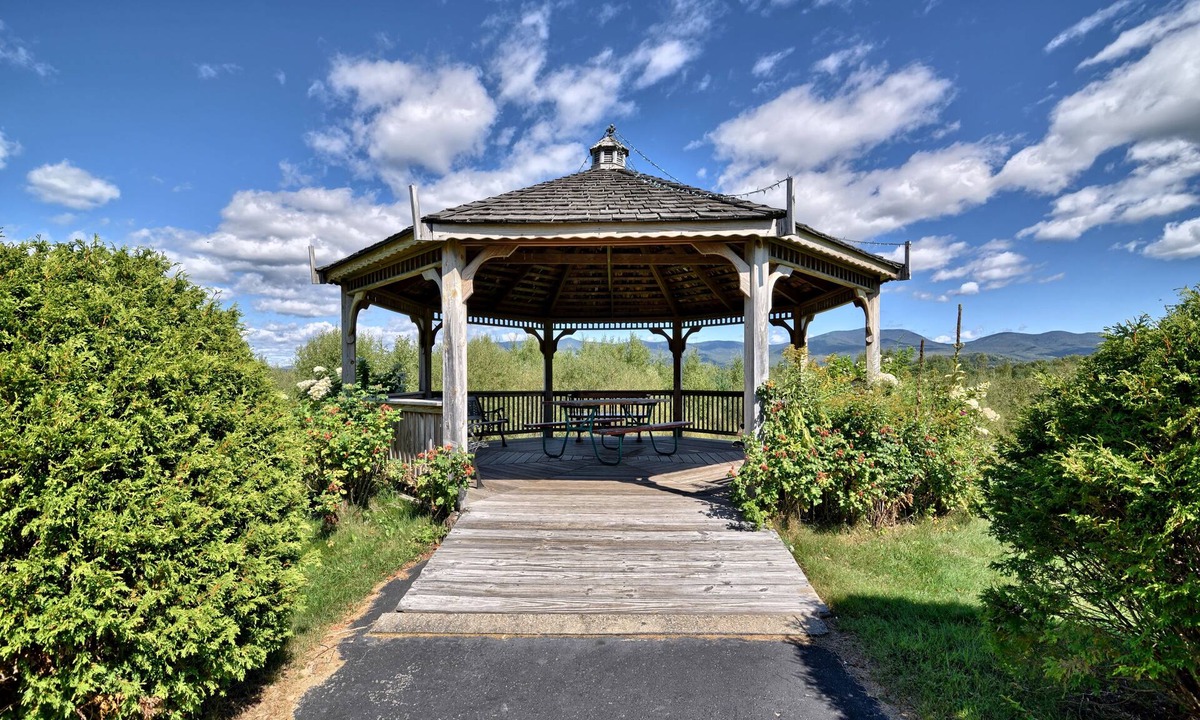 Lancaster Hotel | Cabot Inn & Suites