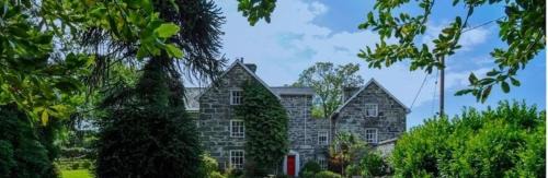 Llanbedr House | Cae Nest Hall