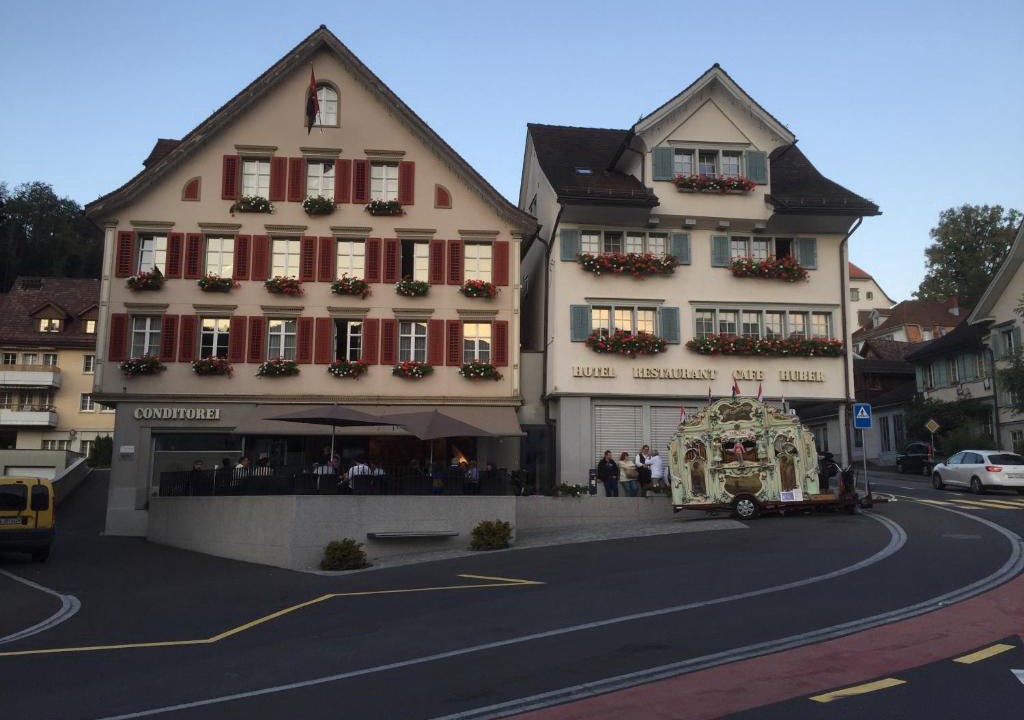 Lichtensteig Hotel | Café-Conditorei Hotel Huber