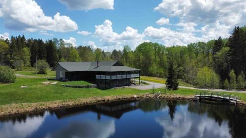 Minden Hills House | Cajun Cabin Private Nature Resort