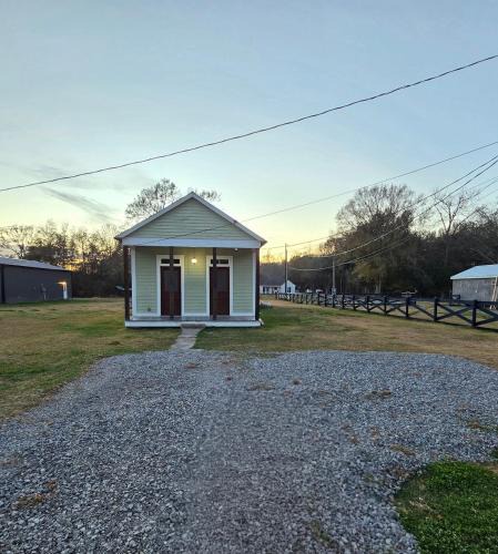 Supreme House | Cajun Comfort Cottage
