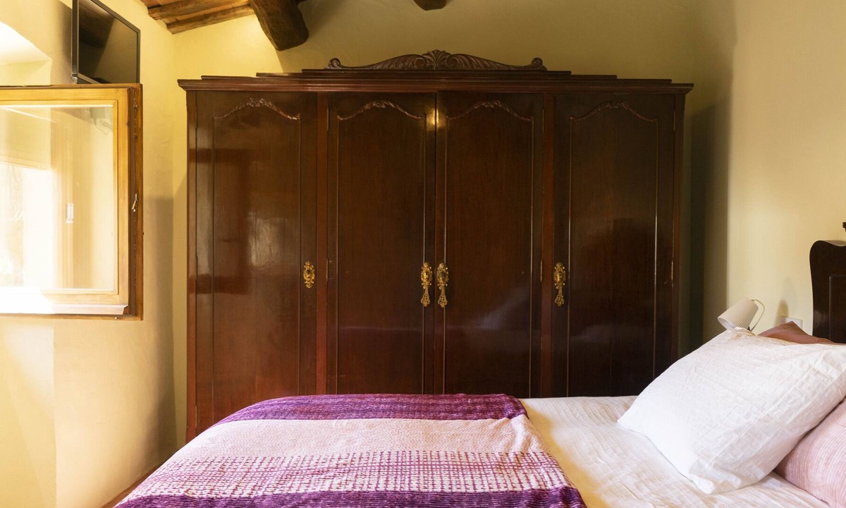 Castellcir Cottage | Cal Cisteller - Rustic family home from the 19th century.