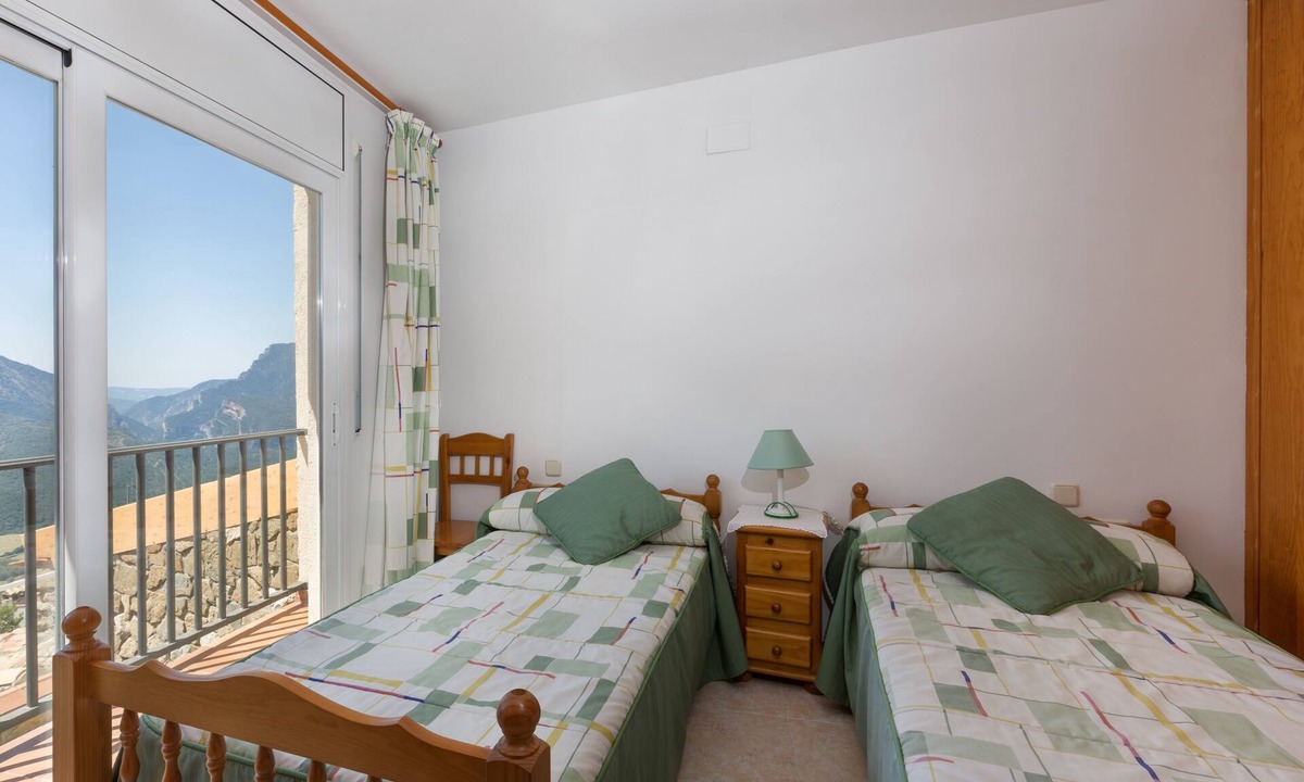 Llimiana Apartment | Cal Ginés - Vacation Home, Free WIFI