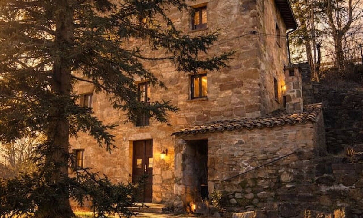 Vilada House | Cal Mestrico casa rural by CalQueROL