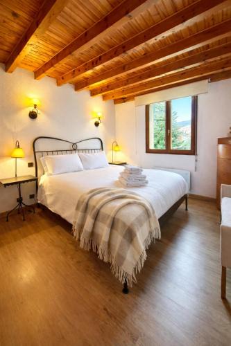 Palau-de-Cerdagne Apartment | CAL QuEROL PALAU - jardín basquet i tennis