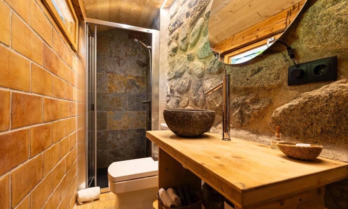 Latour-de-Carol House | CaL QuEROL Sol i Neu (amb llar de foc)