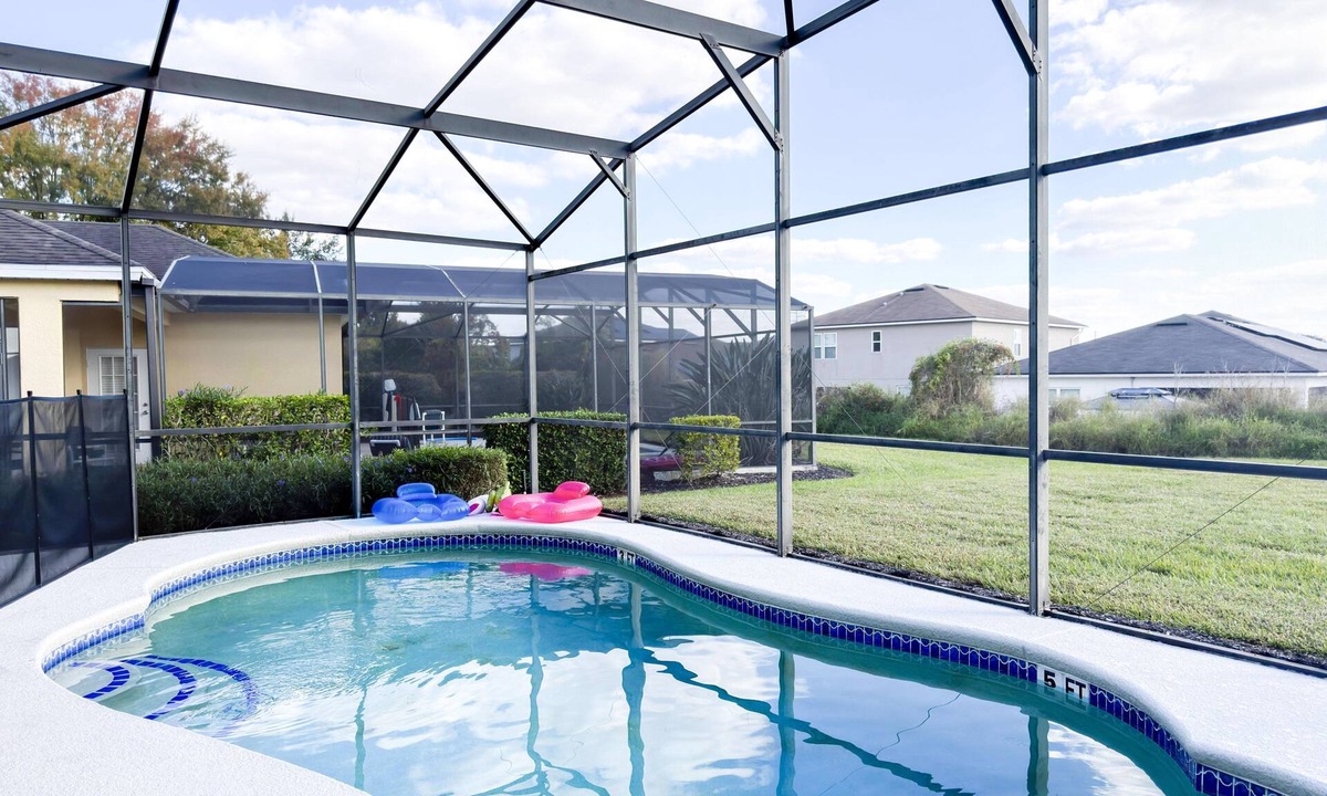 Calabay Parc Villa | Calabay - 8 guests - 4 bedrooms Pool Home with Game Room