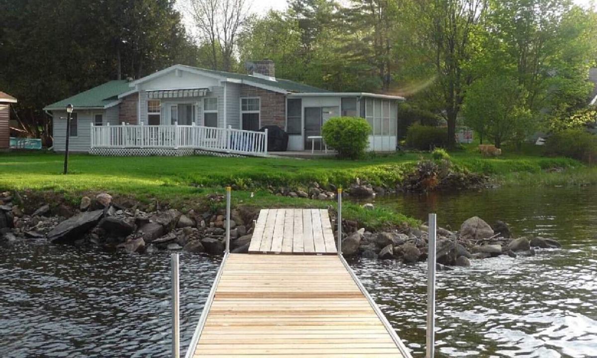 Calabogie House | Calabogie Lake Waterfront Cottage
