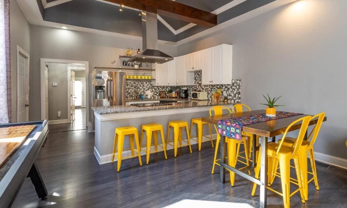 Smoketown Jackson House | Caldwell Derby Den Home
